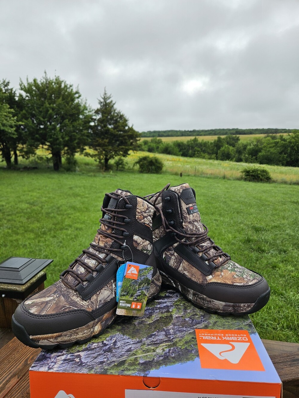 Ozark Trail Men's 8-Inch Mossy Oak Camo Hunting Boots, New In Box
